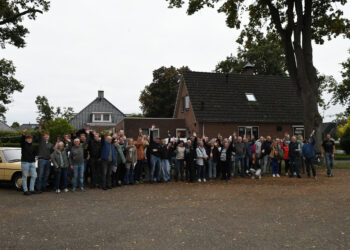 “’t Kan nog net. jaarlijkse herfstbladerentocht 2025